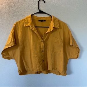 cropped button up tee!